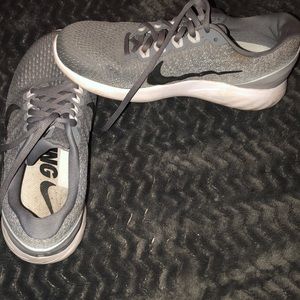 Nike Tennis Shoes